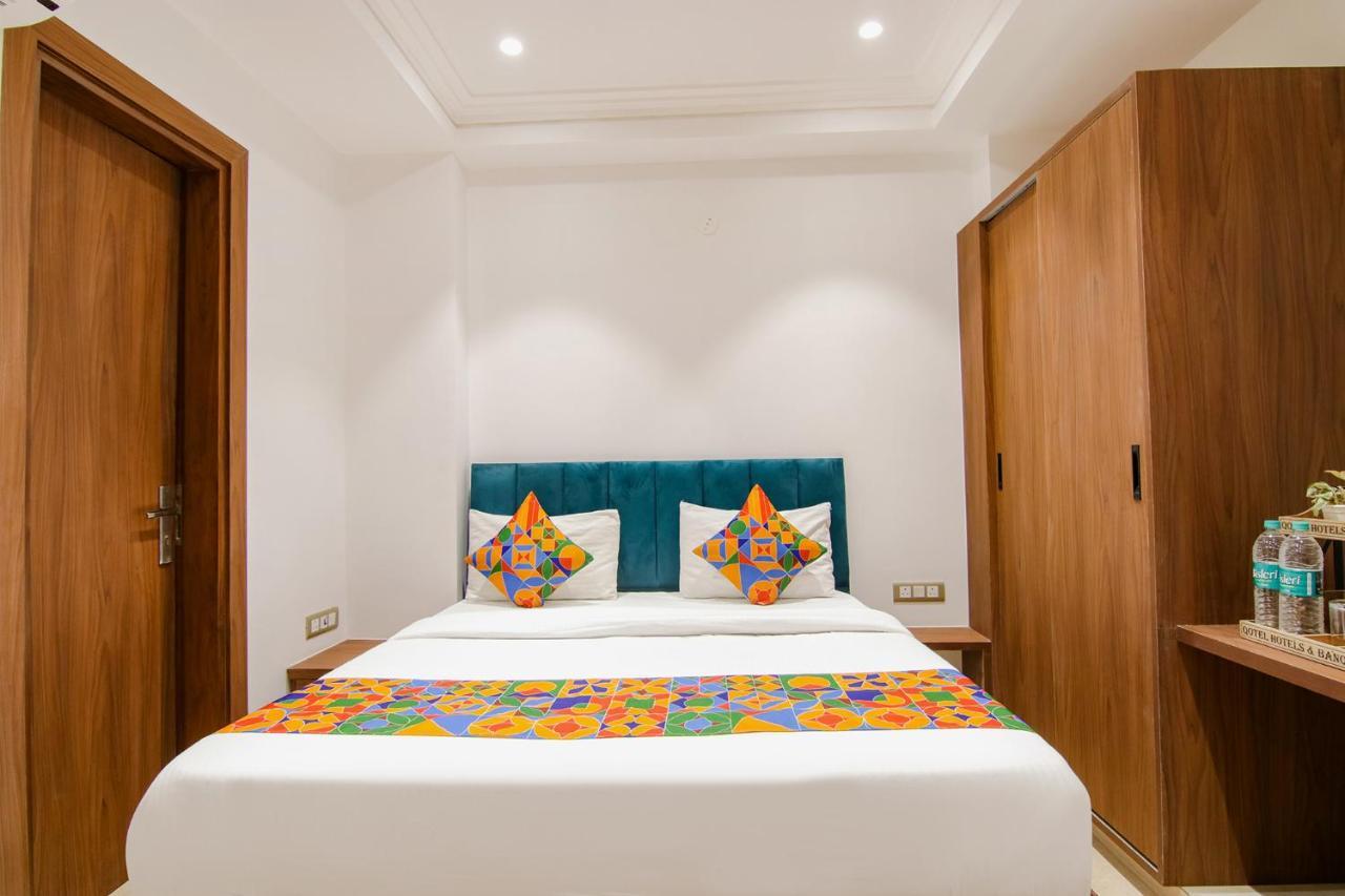 Fabhotel La Serene Bnb- Ashok Vihar New Delhi Extérieur photo