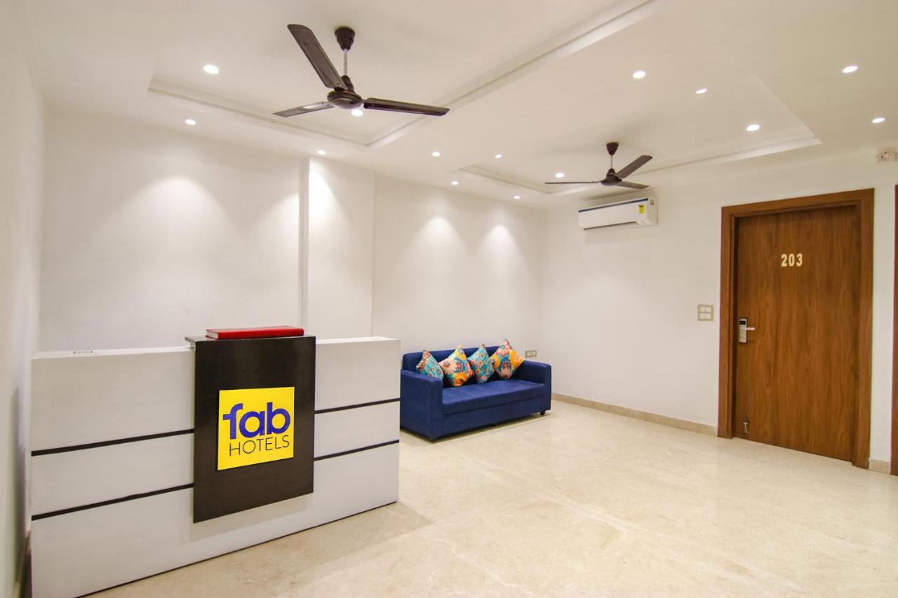 Fabhotel La Serene Bnb- Ashok Vihar New Delhi Extérieur photo