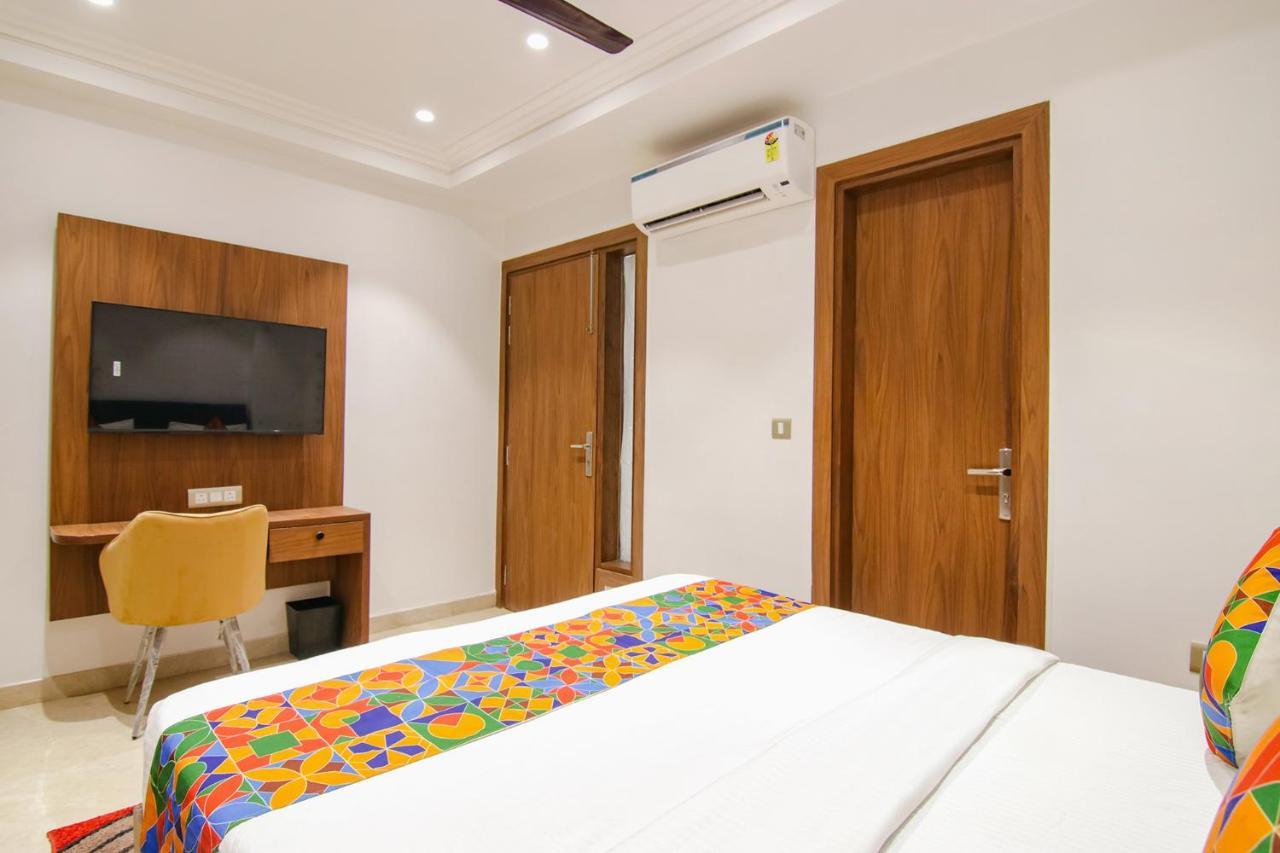 Fabhotel La Serene Bnb- Ashok Vihar New Delhi Extérieur photo
