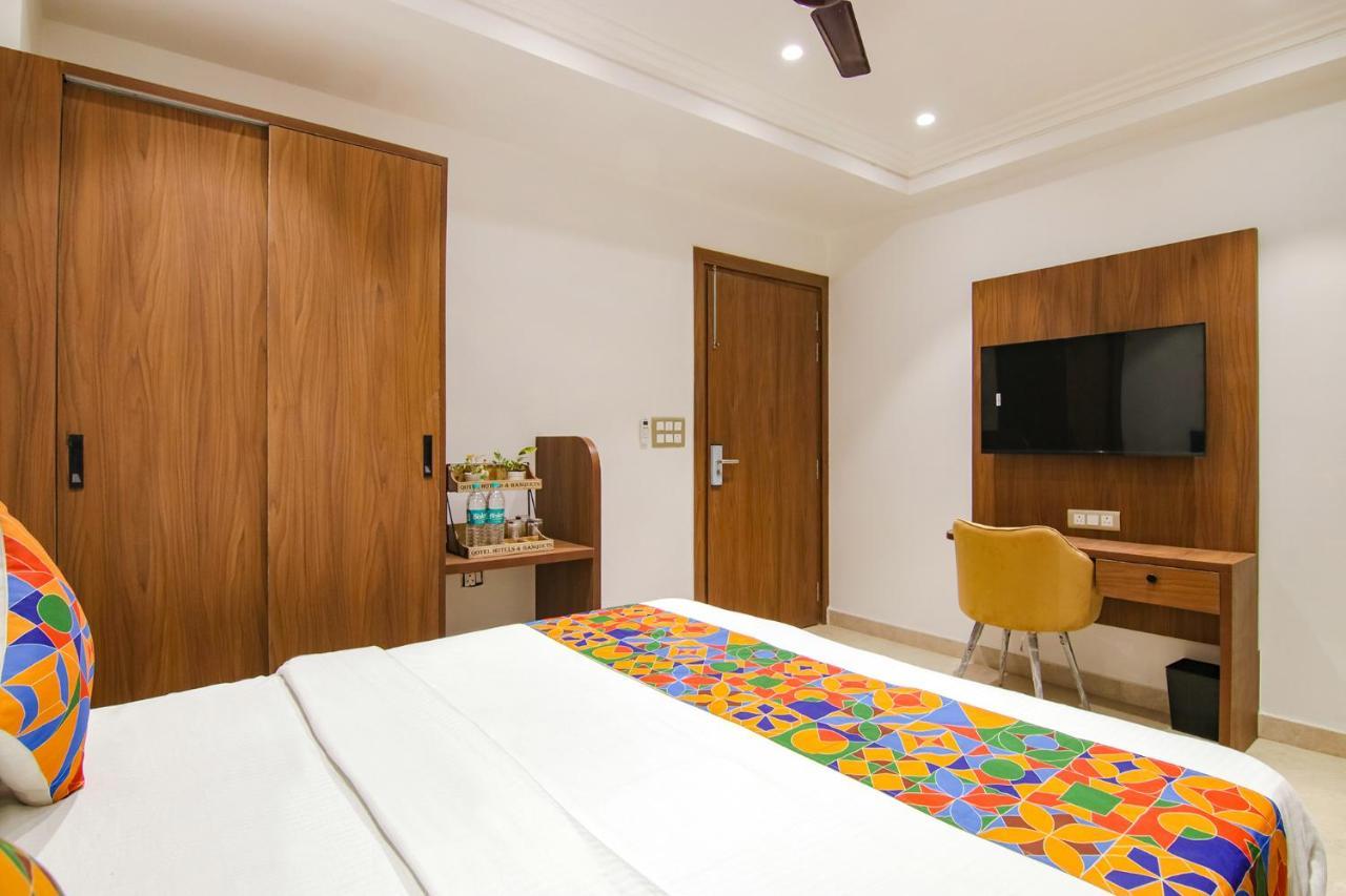 Fabhotel La Serene Bnb- Ashok Vihar New Delhi Extérieur photo